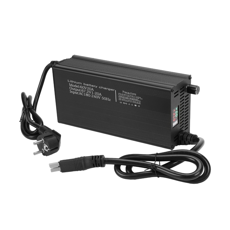 شواحن بطارية ليثيوم تيار قابل  - مراجعة 84V 20A Smart Charger وسعره